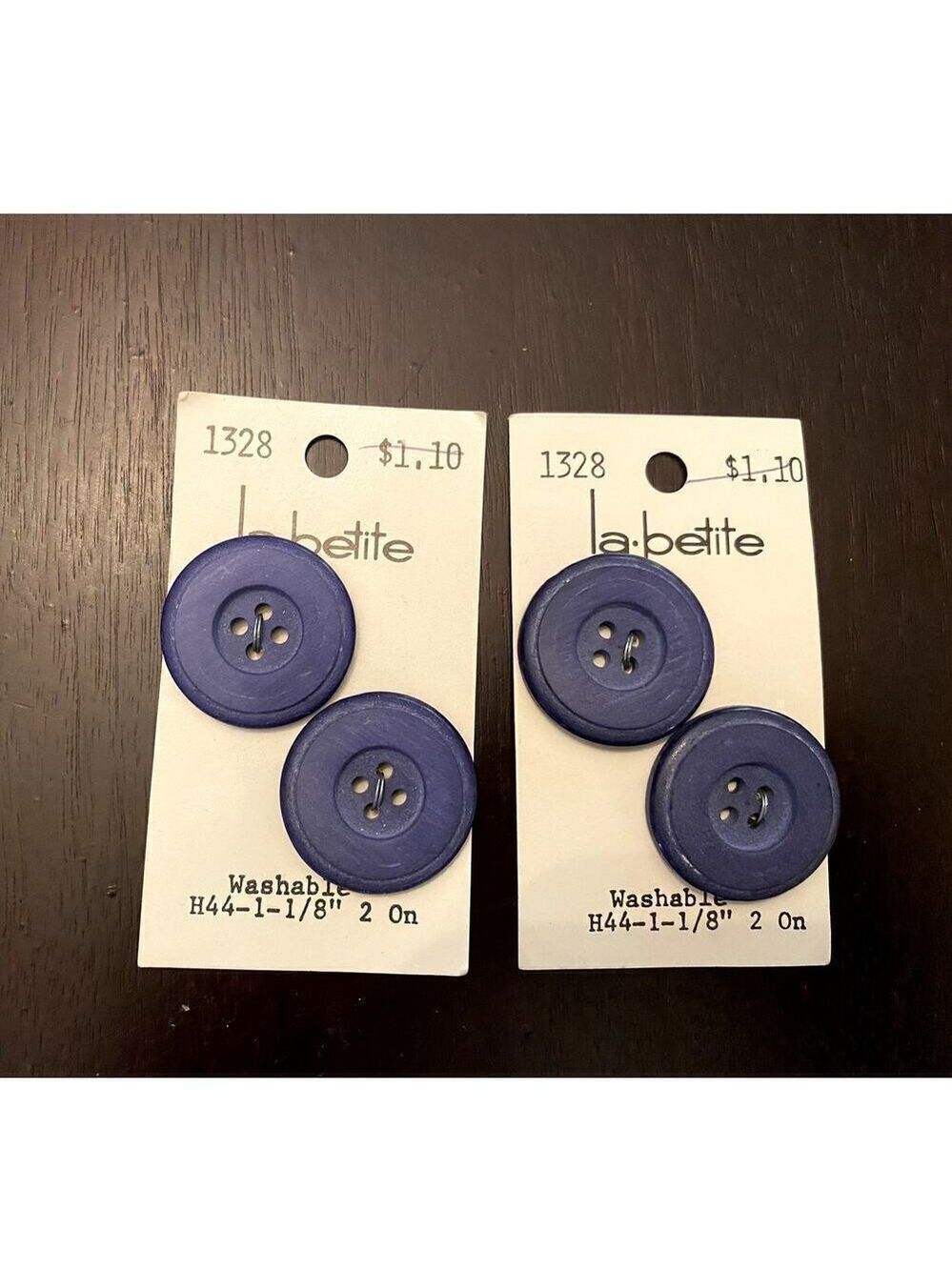 La Petite Blue Buttons - Vintage